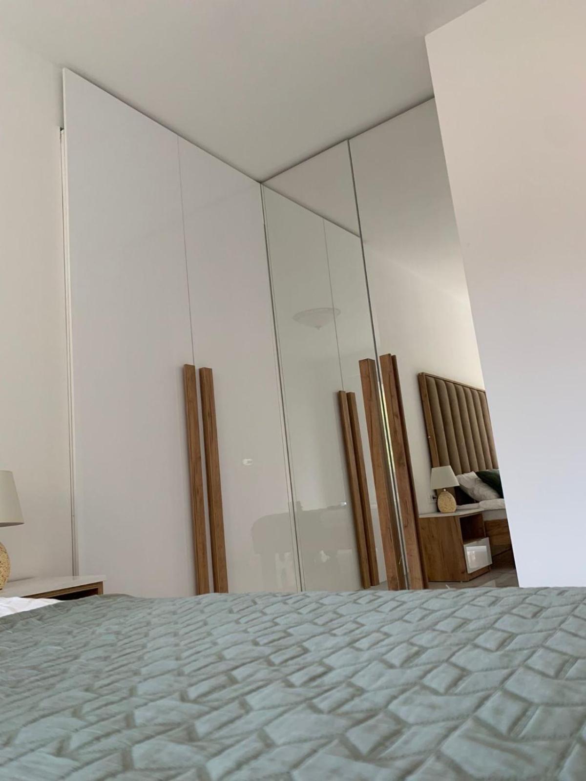 Aura Tower Apartments By Gaby Rafajlovići Buitenkant foto